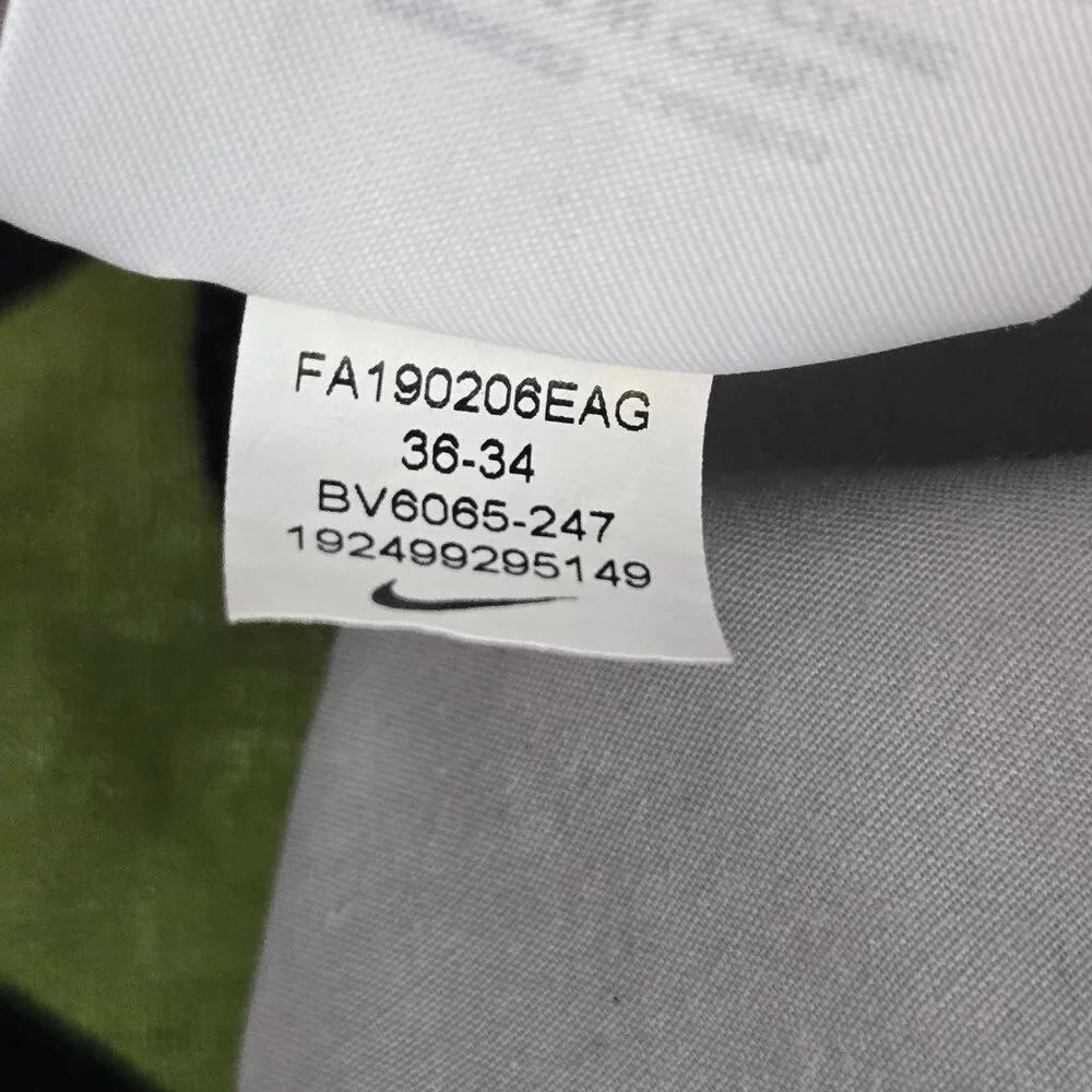 Nike dri fit mens size 36x34 tan flat front fit flex golf performance pants